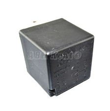 670-Fiat Alfa Lancia /2009-2017 4-Pin Black Relay 1/11302/87 Omron 250002 2V 50A