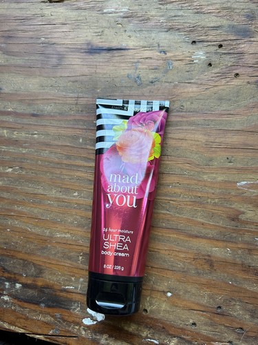 Rare bath body works mad - body,