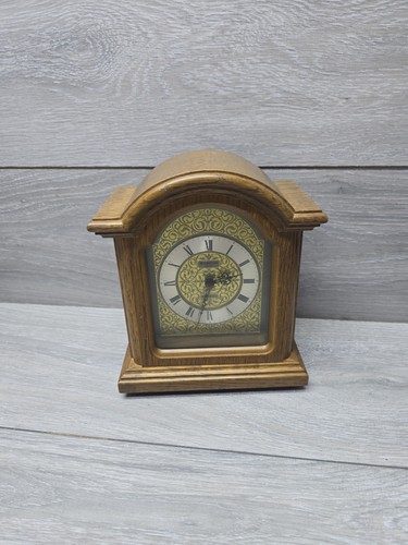 Junghans quartz mantle - quartz, clock