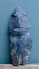 Nice statue/Idol standing