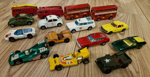 Rare vintage corgi cars - 15,