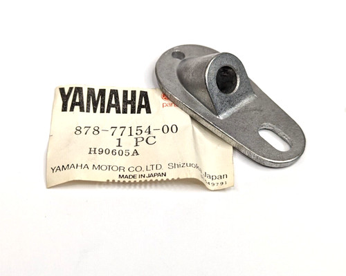 Nos yamaha oem plate shroud - nos,