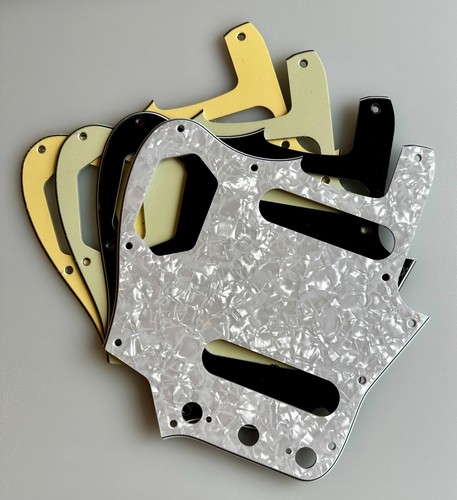 Jaguar pickguard left - ®,