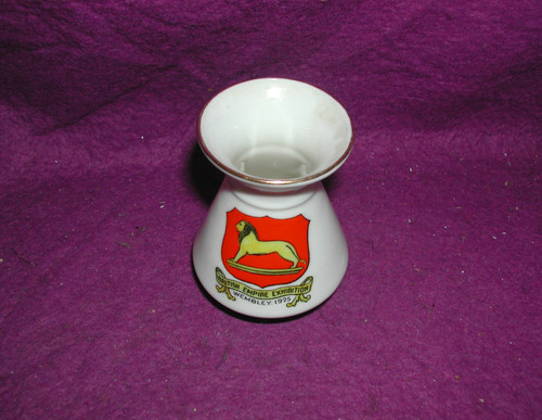 Goss crested china vase - goss,