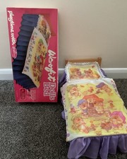 Vintage 1978 Woofit Wooden Dolls Bed & Bedding . Complete , Boxed . Rare . VGC