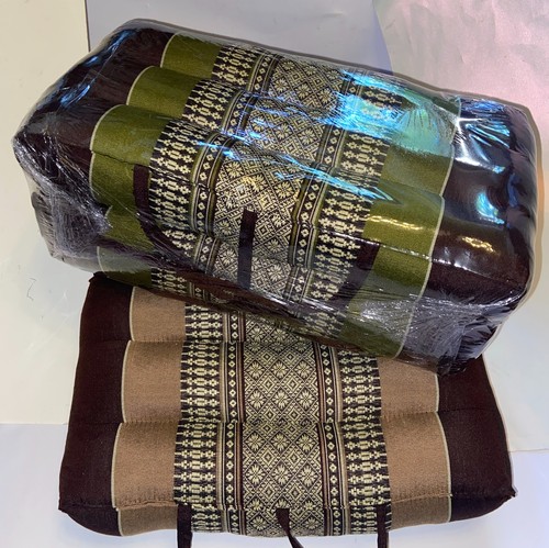 Yoga meditation mat - /,