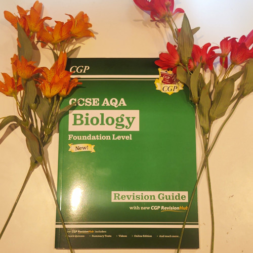 Cgp gcse aqa biology - cgp,