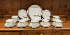 Royal Doulton Clarendon 26pce