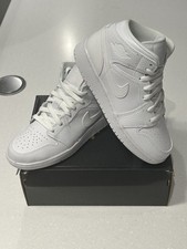 Nike Jordan 1 Mid GS Triple