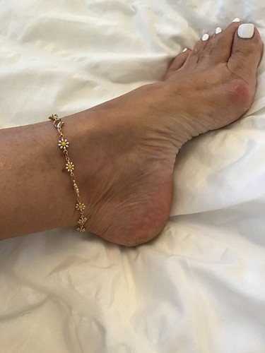 Daisy ankle chain - ankle,