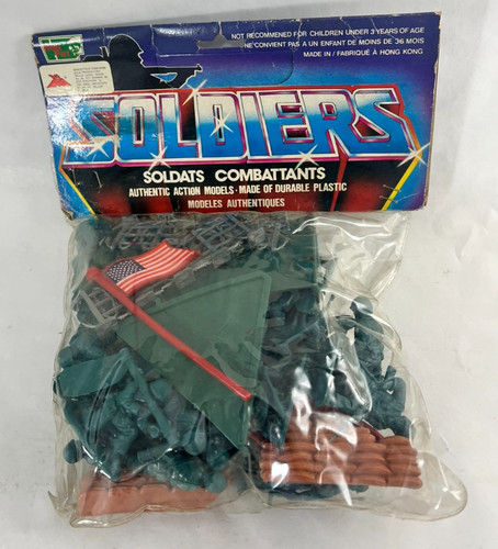 Soldiers hing fat small - soldiers,