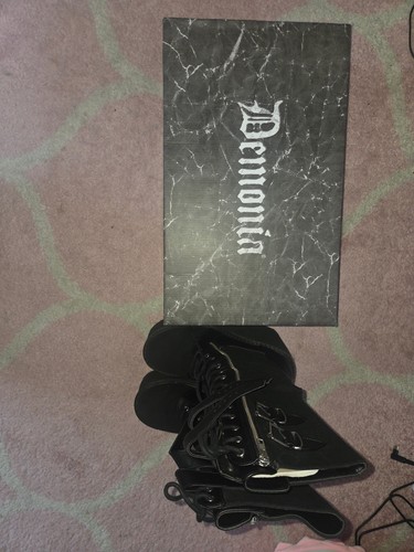 Demonia swing 221 with - 221, box,