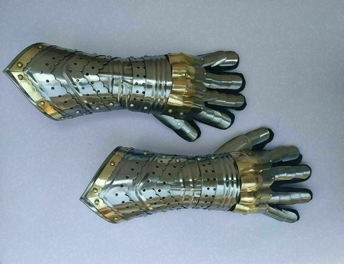 Gauntlet gloves armor pair - gauntlet,