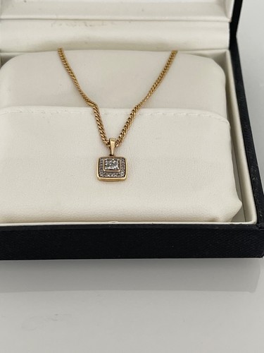 9ct gold fhinds - gold, diamond
