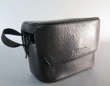 NIKON Leather Fitted Carrying Case for CoolPix P7000 Digital Camera **FREE P&P**