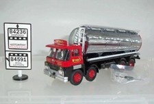CORGI GUY WARRIOR TANKER WYNNS