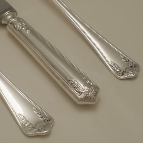 Pompadour design elkington - pompadour, /