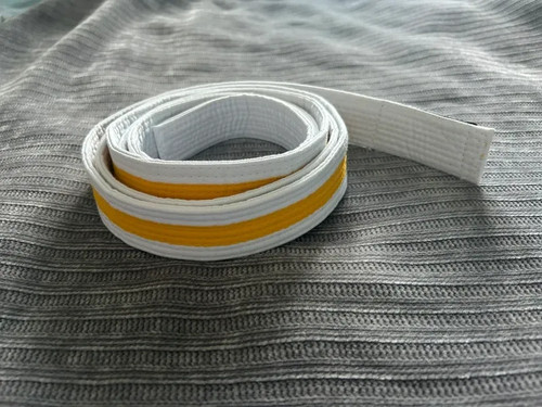 Taekwondo white belt - , yellow