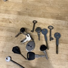 Job Lot of Old 12 Keys Various