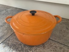 Le Creuset Cast Iron Size (D)