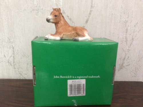 Beswick shetland foal - foal, lying