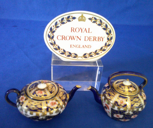 Royal crown derby miniature - derby,