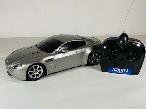 Nikko aston martin vantage - martin, v8