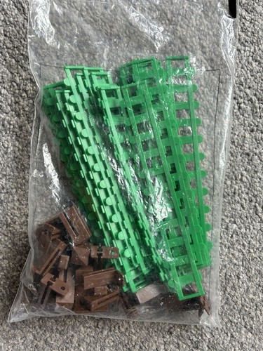 Subbuteo pitch fencing - pitch,