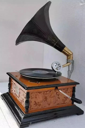 Vintage gramophone wind - gramophone, up