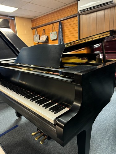 Yamaha conservatory - c3, 6'1"