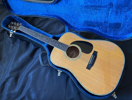 Morris acoustic guitar - morris,