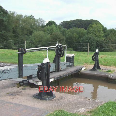 Photo tyrley lock 3 - lock,