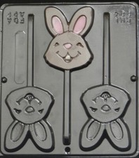 SMILING BUNNY HEAD MAKES 3