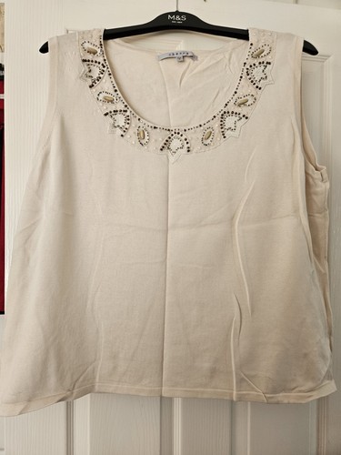 Chesca sleeveless top blouse