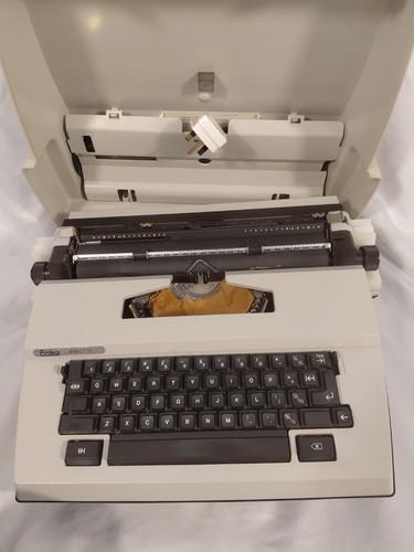 Erika 2011 electric typewriter - erika,