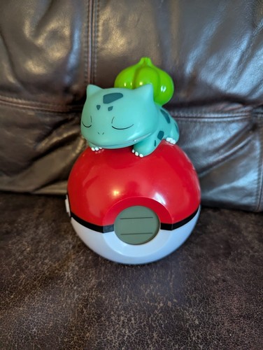Pokemon bulbasaur pokeball - bulbasaur,