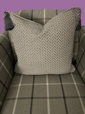 Stunning Statement Sanderson/