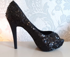 Holly Willoughby Black Sequin