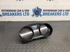 VW POLO  (2015)  1.0 PETROL -