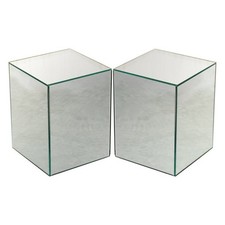 DECORATIVE PAIR OF VENETIAN