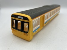 HORNBY CLASS 142 PACER DMU BODY ONLY X 1 - REGIONAL RAILWAYS T&W Yellow - 00 gau