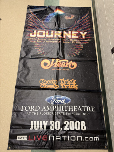 Huge concert banner journey - huge,