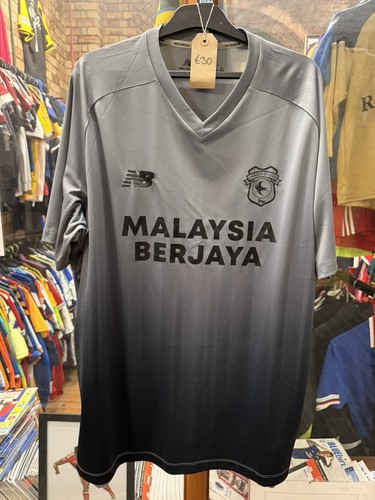 Cardiff city football shirt - cardiff,