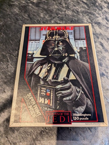 Vintage waddingtons star - vintage, wars