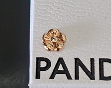 Pandora Rose™ Classic Flower