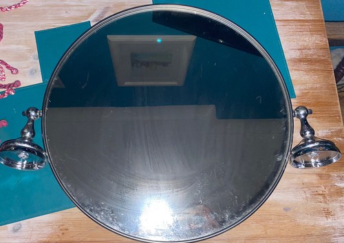 Medium size round movable - size,