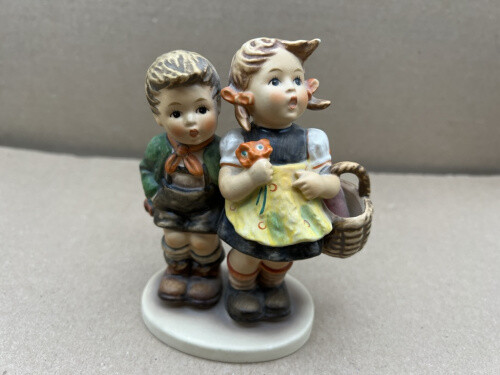 Hummel figurine little - hummel,