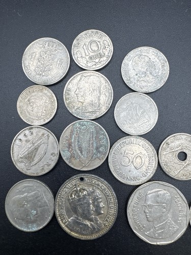 World coin job - coin, lot