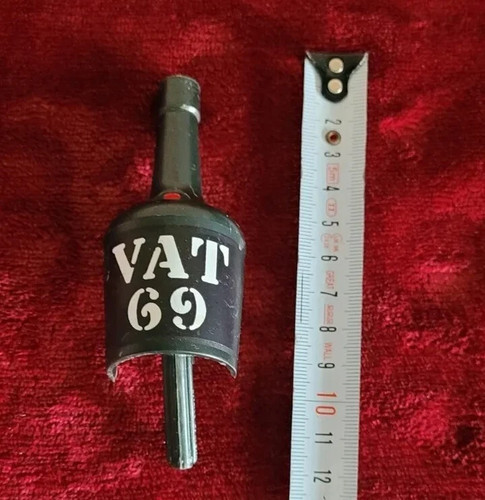 One whisky bottle pourer - one,