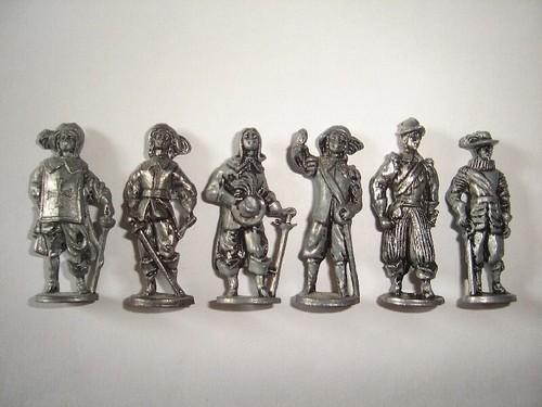 Metal figurines set - figurines,